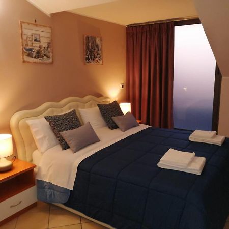 B&B Louise Санта-Мария-Капуа-Ветере Экстерьер фото