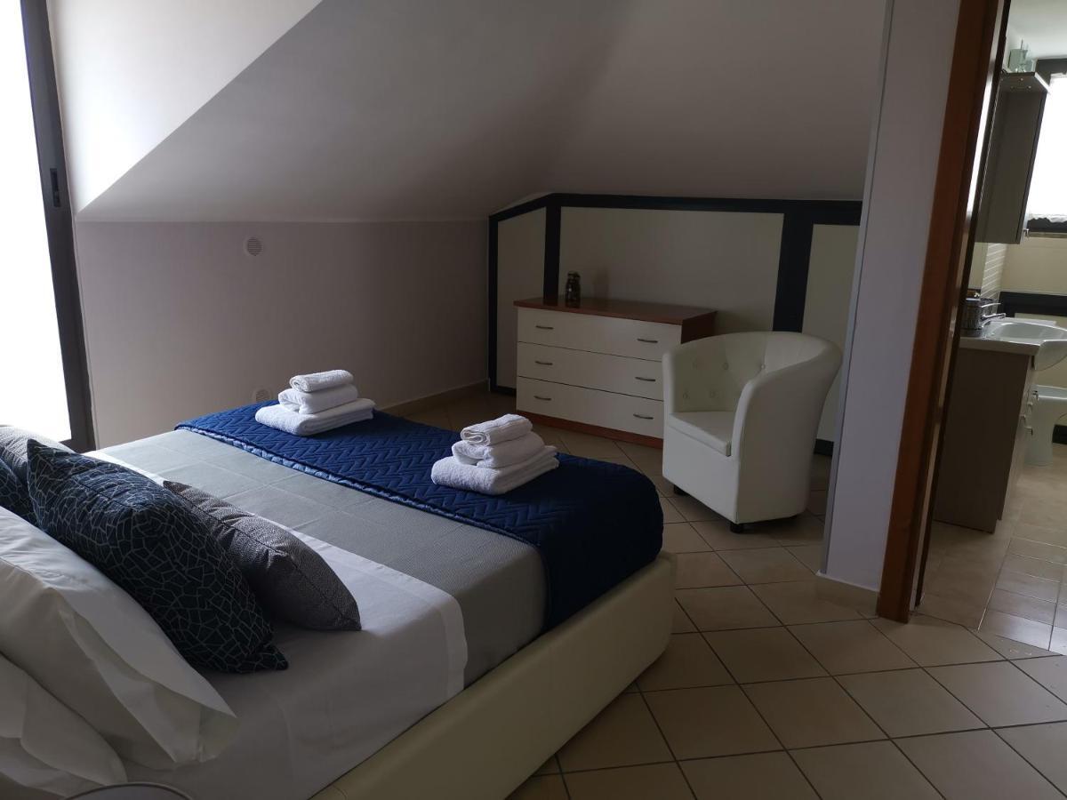 B&B Louise Санта-Мария-Капуа-Ветере Экстерьер фото