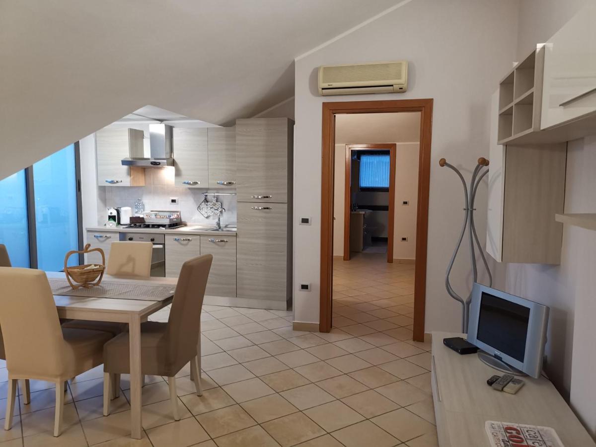 B&B Louise Санта-Мария-Капуа-Ветере Экстерьер фото