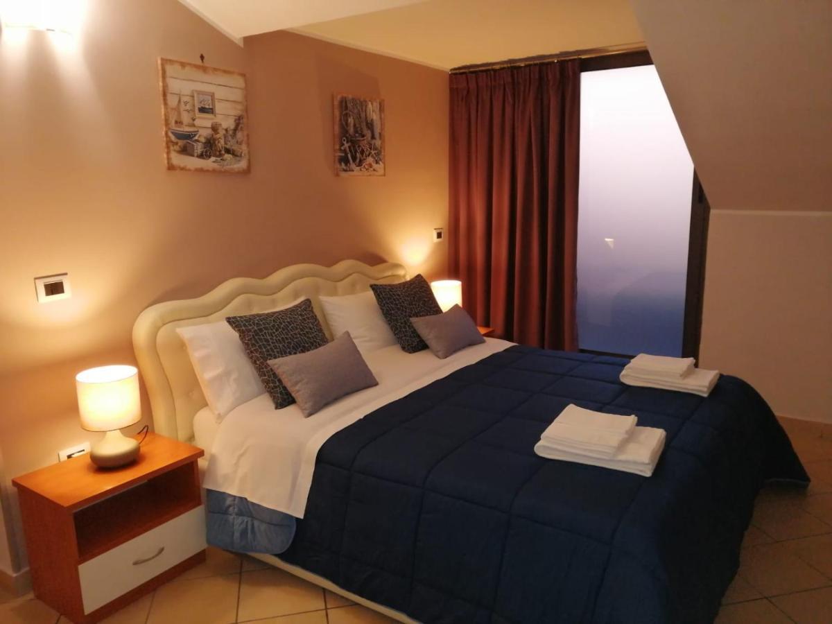 B&B Louise Санта-Мария-Капуа-Ветере Экстерьер фото